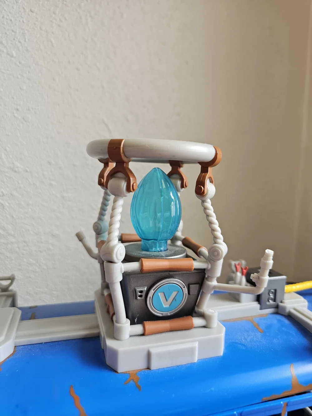 Fortnite Battle Bus 18 Inch Toy Vehicle No Ballon